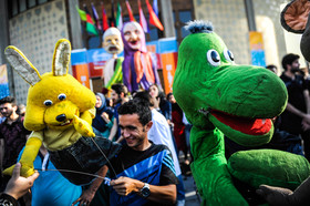 نوجوانان در جشنواره نمایش عروسکی